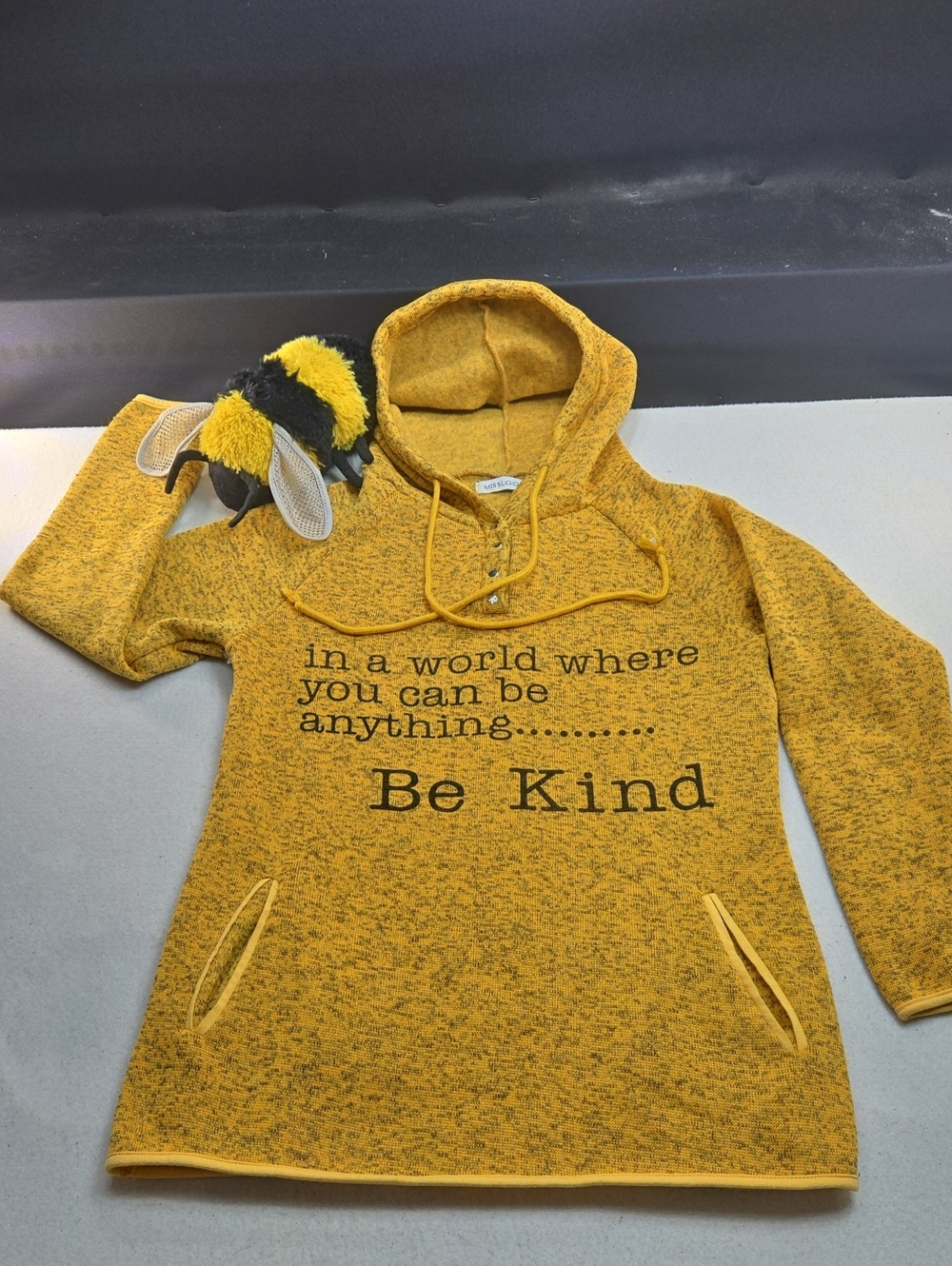MISSLOOK "Be Kind" Hooded Pullover Sweatshirt